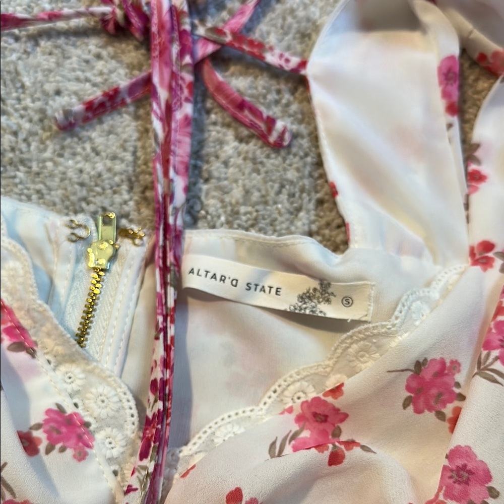 Altar'd State Pink Floral Crop Top Small and Skirt Set Medium. Worn once - Picture 7 of 7
